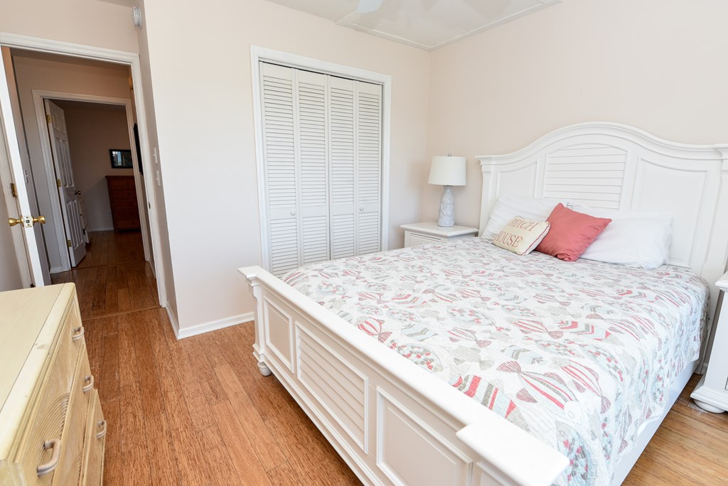 St. George Island, Florida, 32328, United States, 4 Bedrooms Bedrooms, ,3 BathroomsBathrooms,Residential,Active,2013131