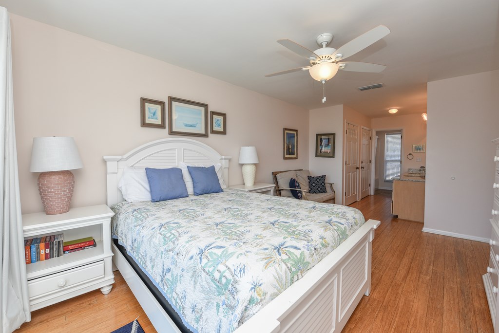 St. George Island, Florida, 32328, United States, 4 Bedrooms Bedrooms, ,3 BathroomsBathrooms,Residential,Active,2013131