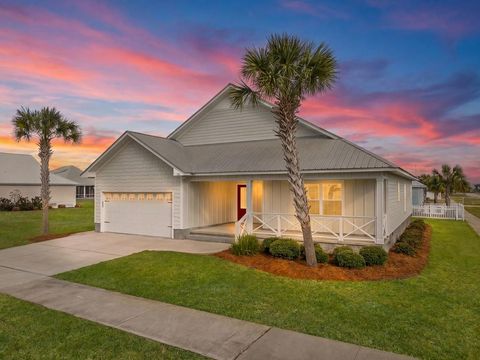 Photo of 100 St Frances St, Mexico Beach, FL 32456 (MLS # 328530)