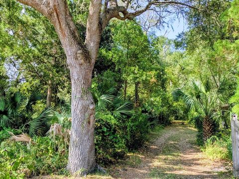 Photo of 112 Ave A, Carrabelle, FL 32322 (MLS # 324128)