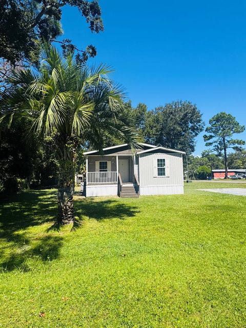 Photo of 225 Timothy Simmons St, Apalachicola, FL 32320 (MLS # 324125)