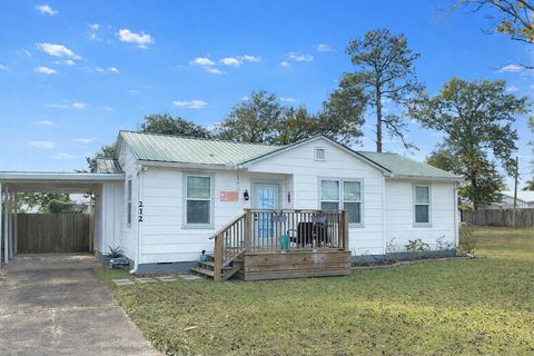 Photo of 212 12th St, Port Saint Joe, FL 32456 (MLS # 324783)