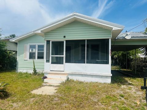 Photo of 345 Marlin St, Port Saint Joe, FL 32456 (MLS # 328243)