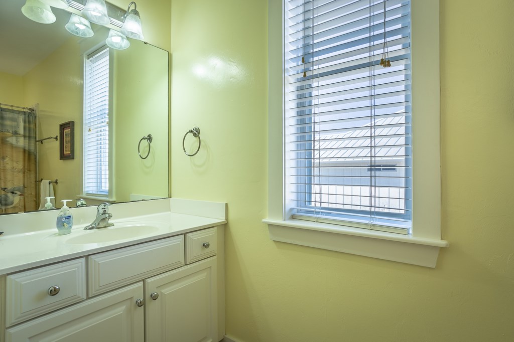 St. Island, FL MLS 319768 4 Bed, 4 Bath, 2376 Sqft Home