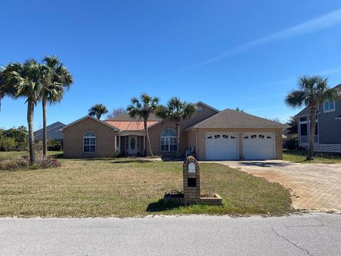 Photo of 212 Buccaneer Dr, Port Saint Joe, FL 32456 (MLS # 321231)