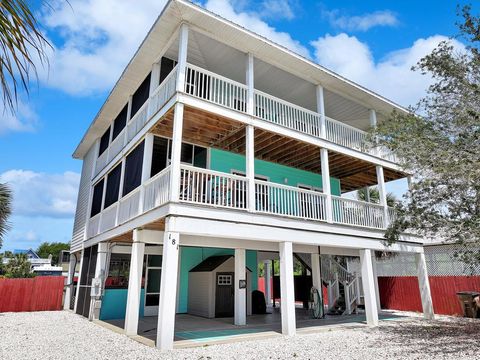 Photo of 181 S Higgins St, Port Saint Joe, FL 32456 (MLS # 324069)