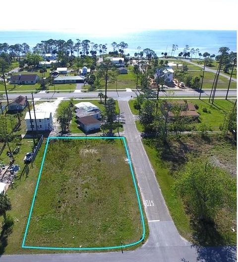 Photo of 1502 Palm Blvd, Port Saint Joe, FL 32456 (MLS # 323774)