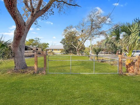 Photo of 191 Sailfish St, Port Saint Joe, FL 32456 (MLS # 327899)