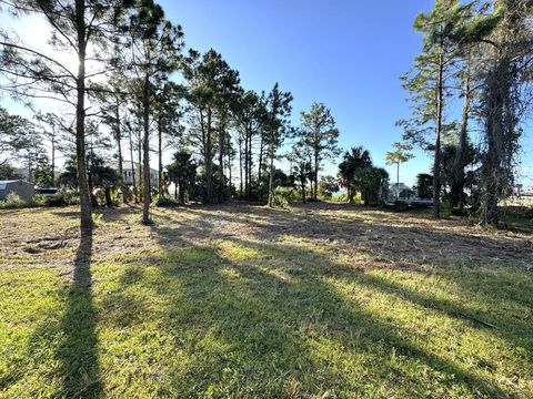 Photo of 2150 Hwy 98 E, Carrabelle, FL 32322 (MLS # 327699)