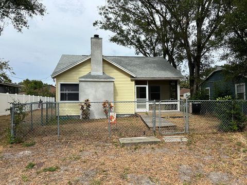 Photo of 1821 34th Ave N Ave, St. Petersburg, FL 33713 (MLS # 324598)