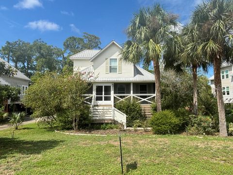 Photo of 802 Marvin Ave, Port Saint Joe, FL 32456 (MLS # 325070)
