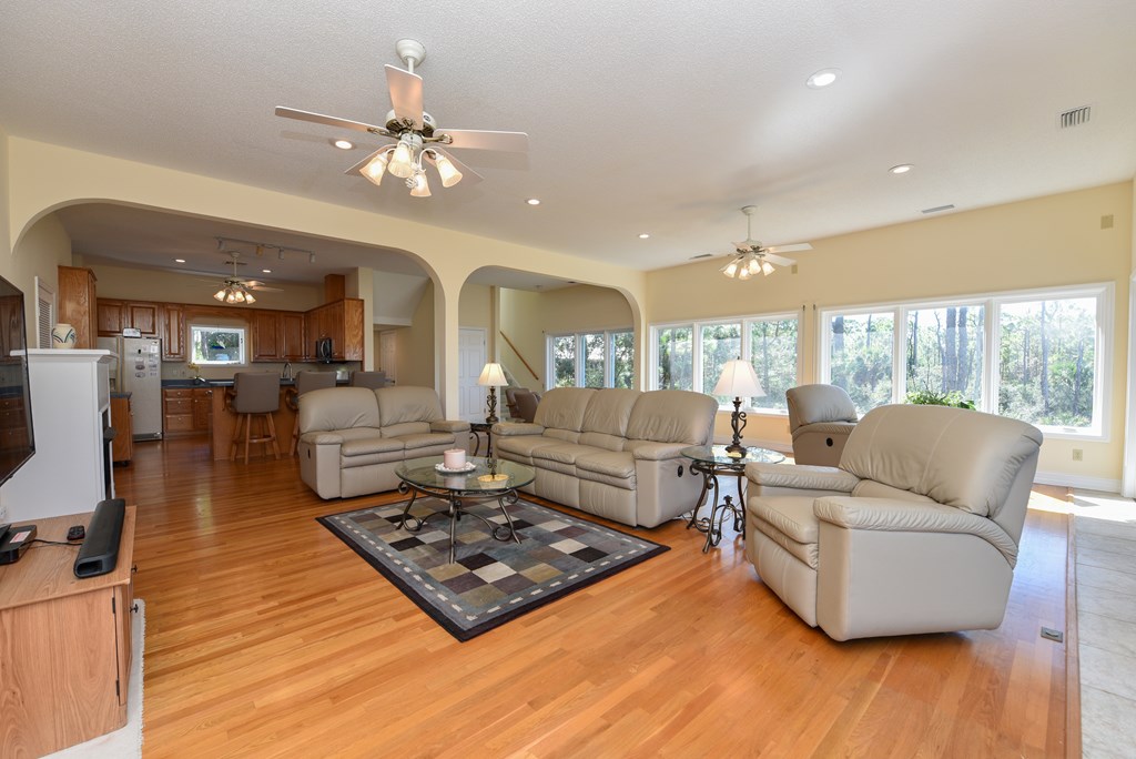 St. George Island, Florida, 32328, United States, 4 Bedrooms Bedrooms, ,4 BathroomsBathrooms,Residential,Active,2013132