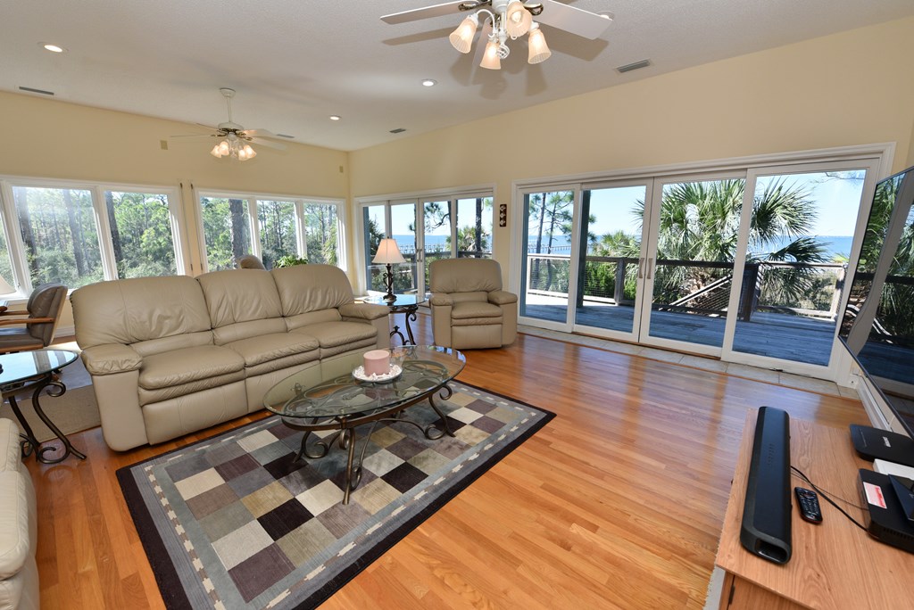 St. George Island, Florida, 32328, United States, 4 Bedrooms Bedrooms, ,4 BathroomsBathrooms,Residential,Active,2013132