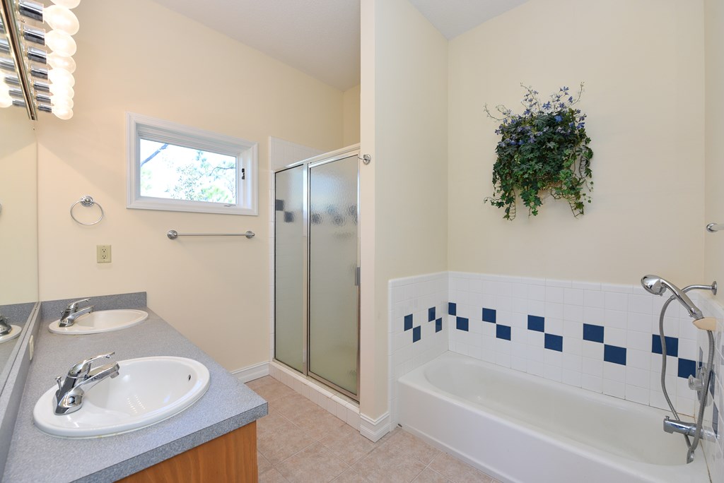 St. George Island, Florida, 32328, United States, 4 Bedrooms Bedrooms, ,4 BathroomsBathrooms,Residential,Active,2013132