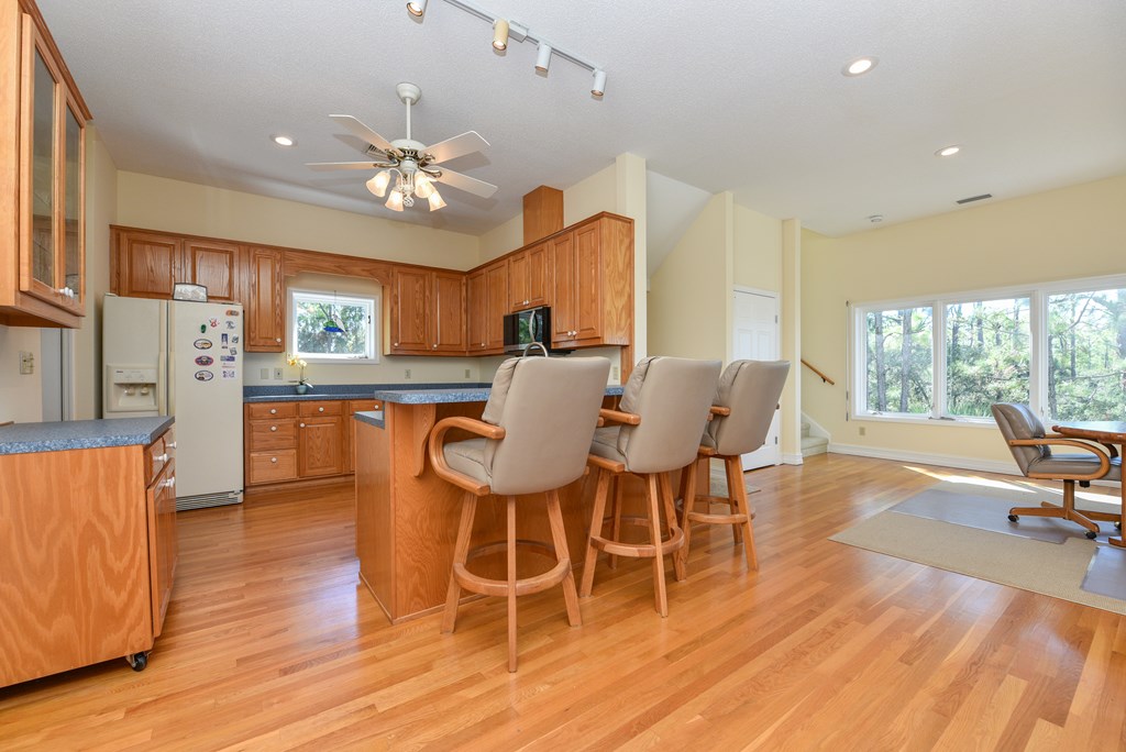 St. George Island, Florida, 32328, United States, 4 Bedrooms Bedrooms, ,4 BathroomsBathrooms,Residential,Active,2013132