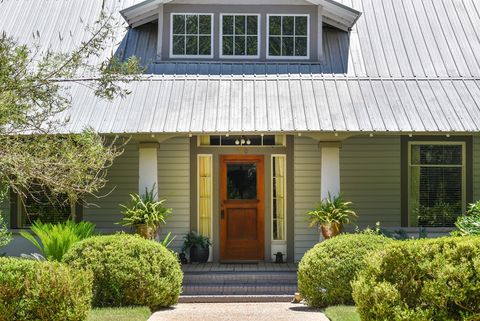 Photo of 160 Ave C, Apalachicola, FL 32320 (MLS # 324226)