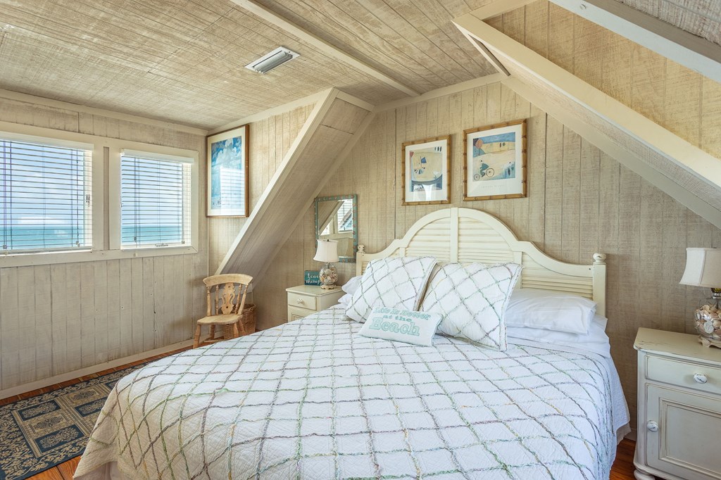 St. George Island, Florida, 32328, United States, 3 Bedrooms Bedrooms, ,3 BathroomsBathrooms,Residential,Active,1898249