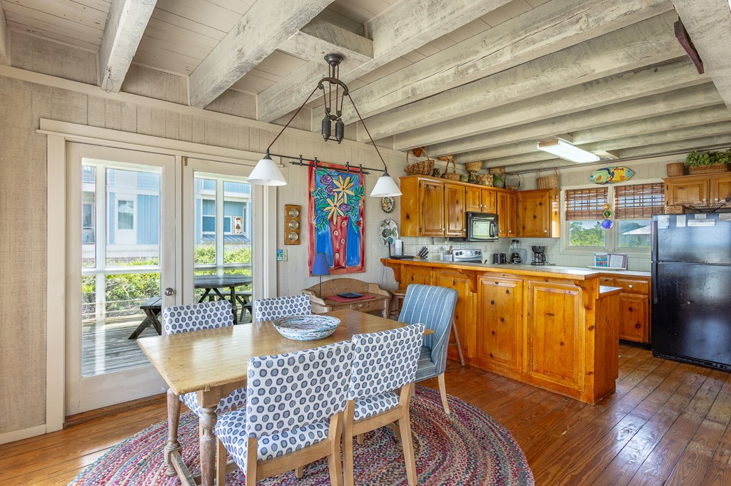 St. George Island, Florida, 32328, United States, 3 Bedrooms Bedrooms, ,3 BathroomsBathrooms,Residential,Active,1898249