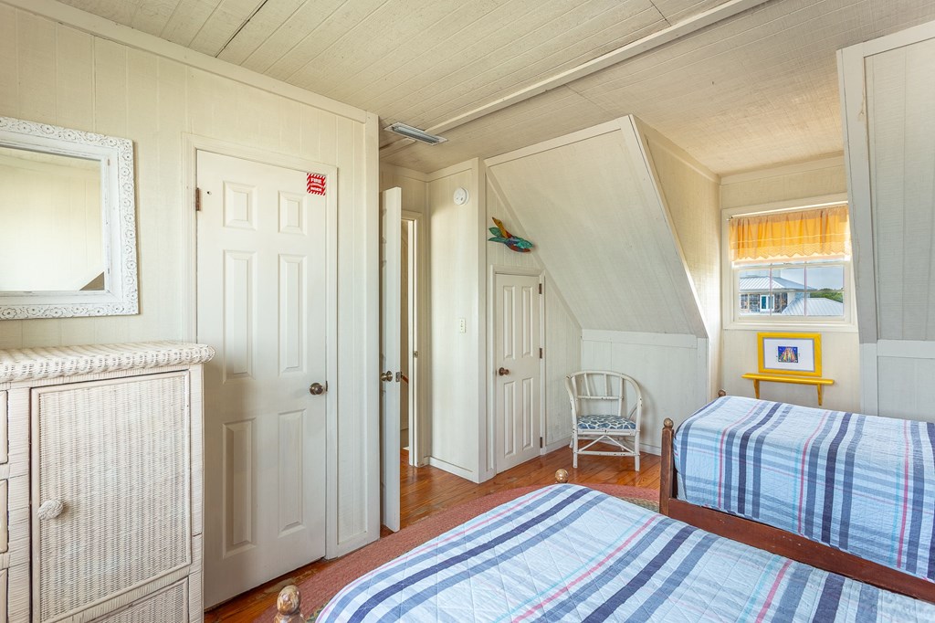 St. George Island, Florida, 32328, United States, 3 Bedrooms Bedrooms, ,3 BathroomsBathrooms,Residential,Active,1898249