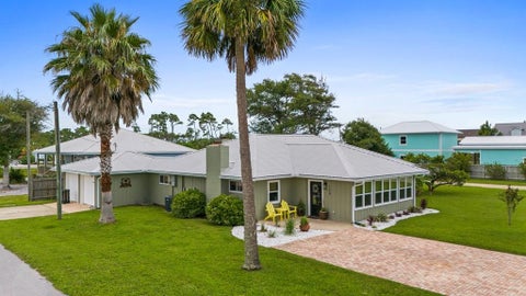Photo of 140 Pine St, Mexico Beach, FL 32456 (MLS # 329376)