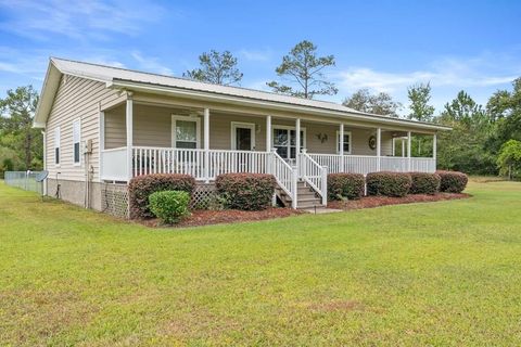 Photo of 821 Mace Martin Rd, Wewahitchka, FL 32465 (MLS # 327962)