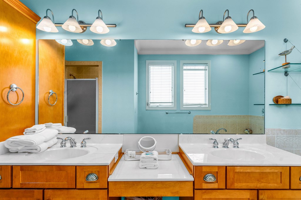 St. George Island, Florida, 32328, United States, 4 Bedrooms Bedrooms, ,4 BathroomsBathrooms,Residential,Active,1788583