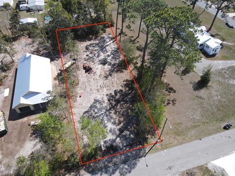 Photo of 902 16th St, Port Saint Joe, FL 32456 (MLS # 327770)