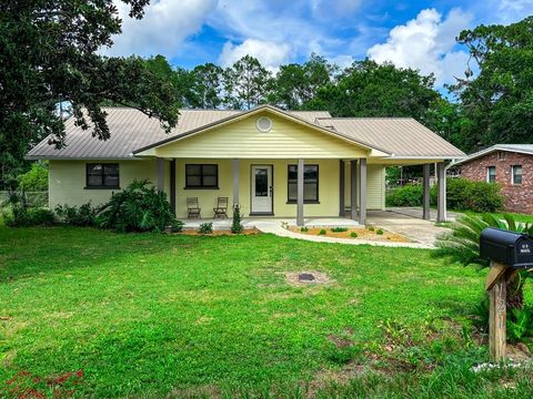 Photo of 121 Westcott Cir, Port Saint Joe, FL 32456 (MLS # 322271)