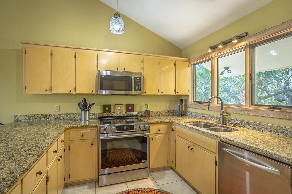 St. George Island, Florida, 32328, United States, 3 Bedrooms Bedrooms, ,3 BathroomsBathrooms,Residential,Active,1727173