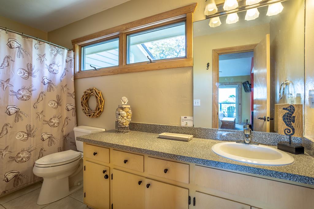 St. George Island, Florida, 32328, United States, 3 Bedrooms Bedrooms, ,3 BathroomsBathrooms,Residential,Active,1727173