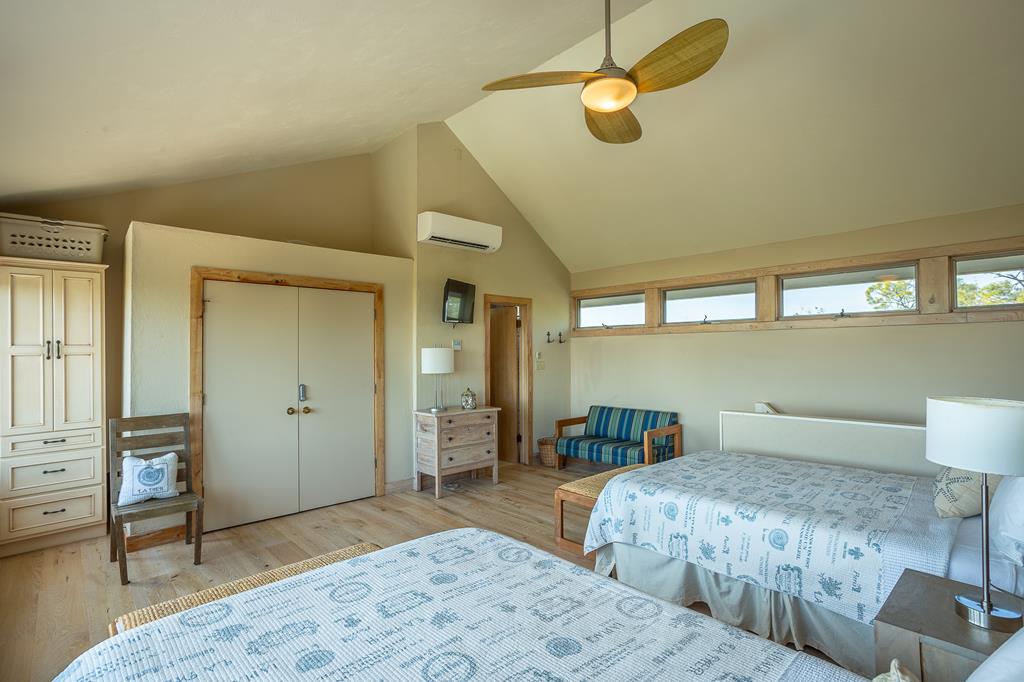 St. George Island, Florida, 32328, United States, 3 Bedrooms Bedrooms, ,3 BathroomsBathrooms,Residential,Active,1727173