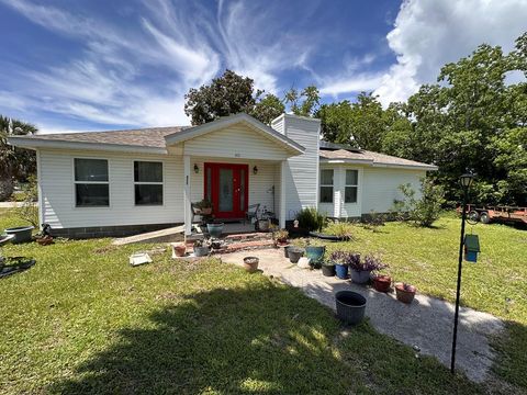 Photo of 411 Ling St, Port Saint Joe, FL 32456 (MLS # 322598)