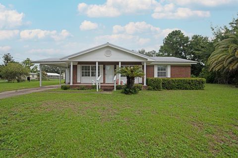Photo of 41 Thomas Dr, Apalachicola, FL 32320 (MLS # 322482)