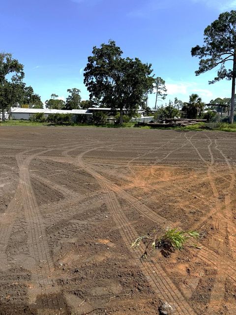 Photo of Lot 4 Simmons Way Dr, Port Saint Joe, FL 32456 (MLS # 324908)
