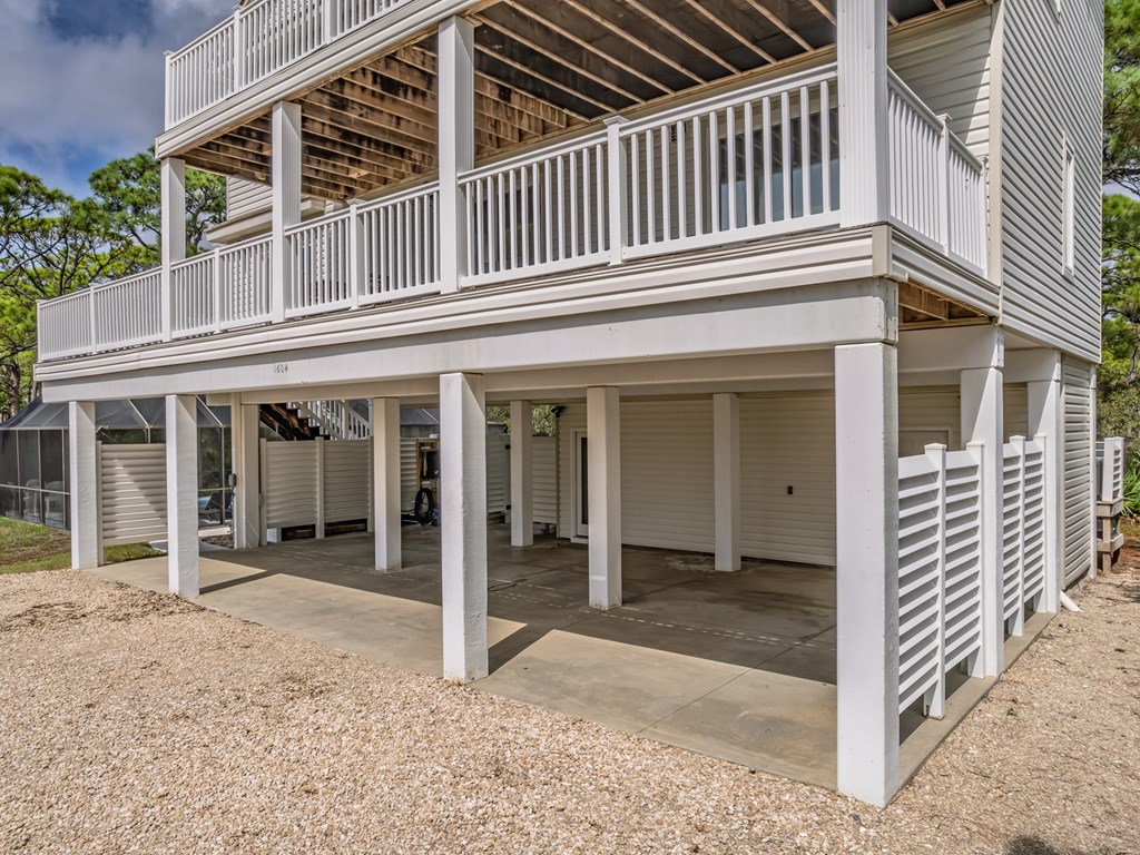 St. George Island, Florida, 32328, United States, 5 Bedrooms Bedrooms, ,5 BathroomsBathrooms,Residential,Active,1941309