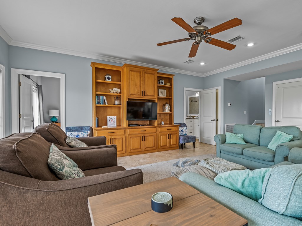 St. George Island, Florida, 32328, United States, 5 Bedrooms Bedrooms, ,5 BathroomsBathrooms,Residential,Active,1941309