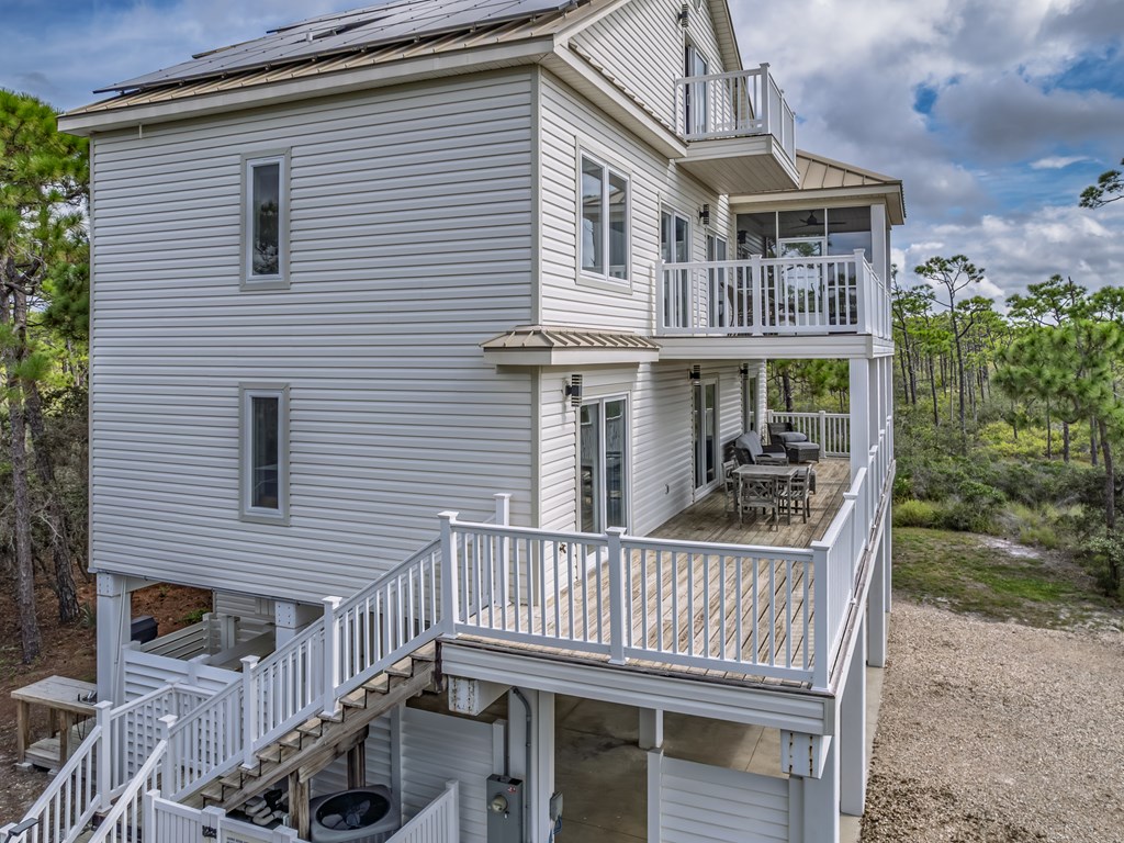 St. George Island, Florida, 32328, United States, 5 Bedrooms Bedrooms, ,5 BathroomsBathrooms,Residential,Active,1941309