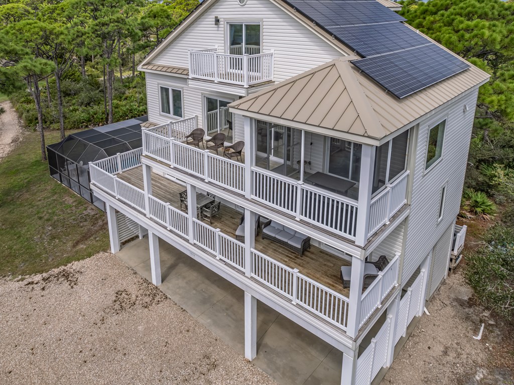 St. George Island, Florida, 32328, United States, 5 Bedrooms Bedrooms, ,5 BathroomsBathrooms,Residential,Active,1941309