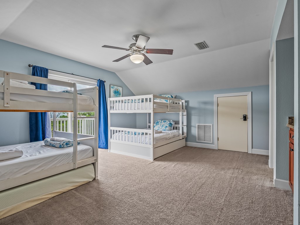 St. George Island, Florida, 32328, United States, 5 Bedrooms Bedrooms, ,5 BathroomsBathrooms,Residential,Active,1941309