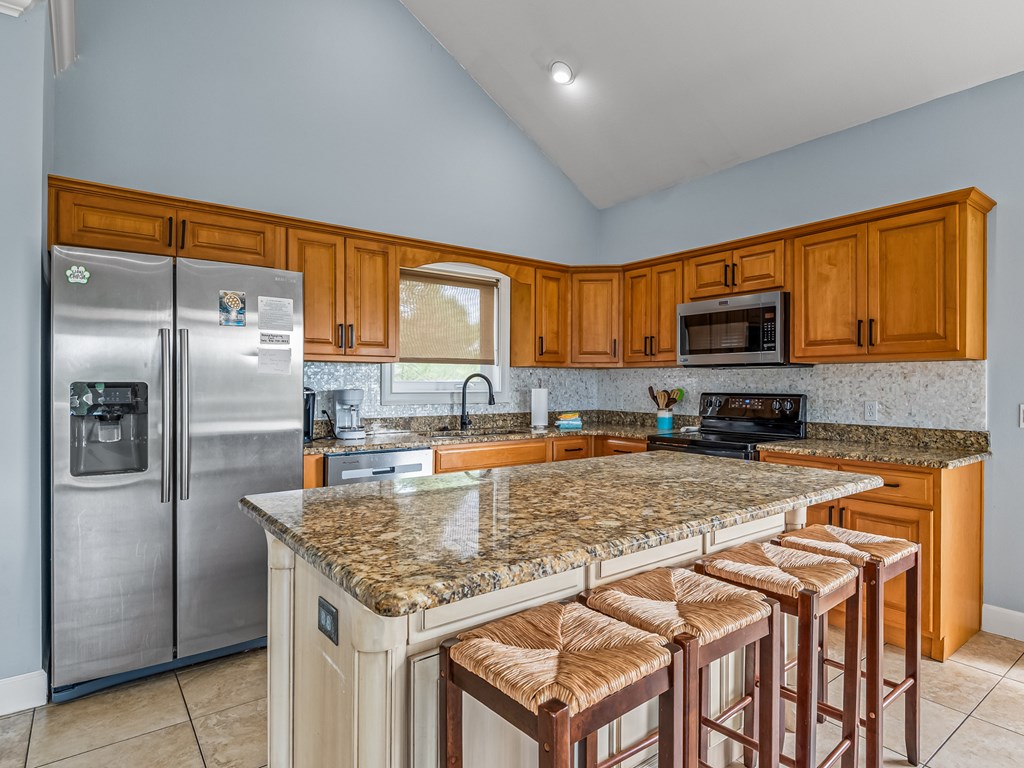 St. George Island, Florida, 32328, United States, 5 Bedrooms Bedrooms, ,5 BathroomsBathrooms,Residential,Active,1941309