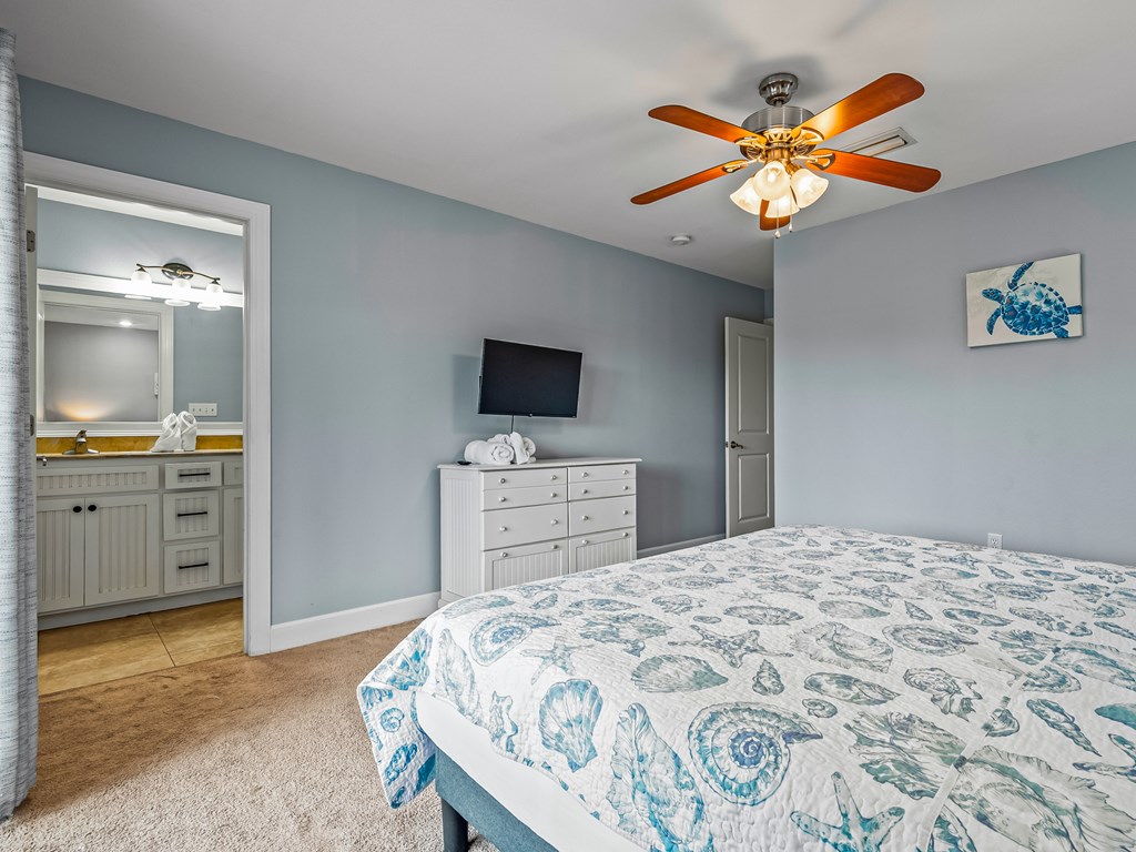 St. George Island, Florida, 32328, United States, 5 Bedrooms Bedrooms, ,5 BathroomsBathrooms,Residential,Active,1941309