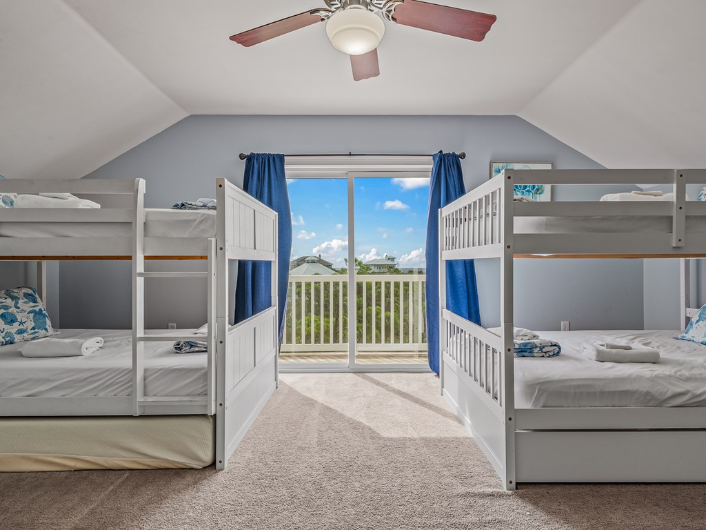 St. George Island, Florida, 32328, United States, 5 Bedrooms Bedrooms, ,5 BathroomsBathrooms,Residential,Active,1941309