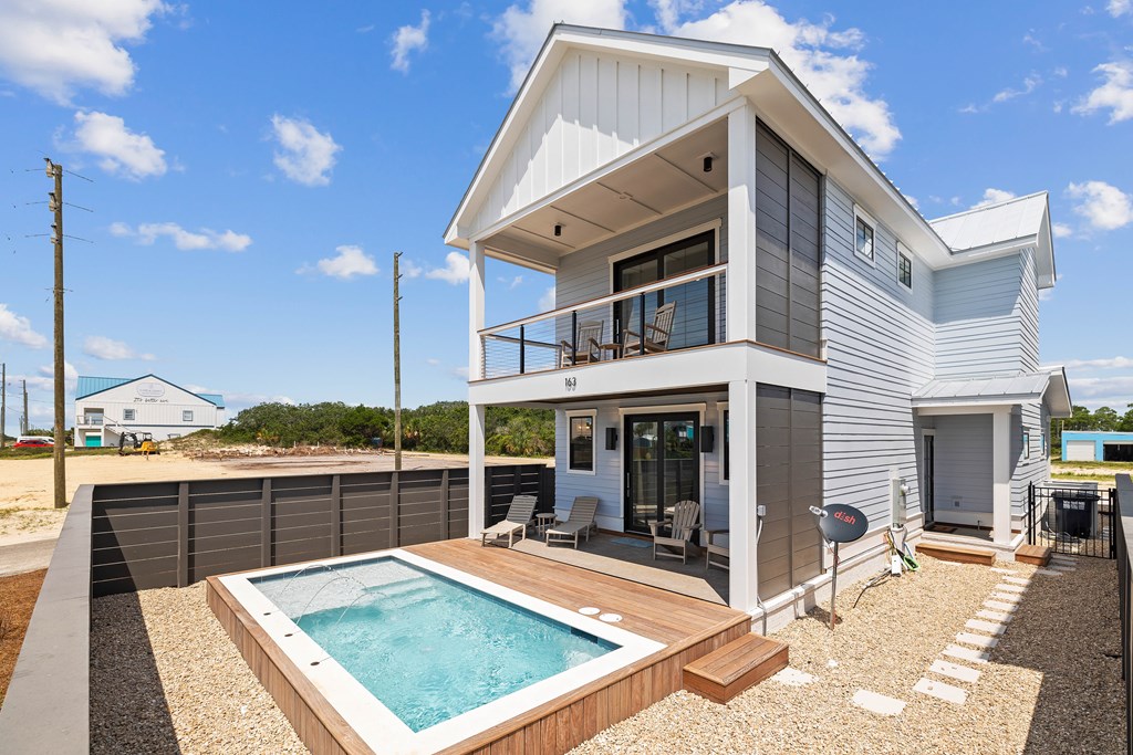 St. George Island, Florida, 32328, United States, 4 Bedrooms Bedrooms, ,4 BathroomsBathrooms,Residential,Active,2006556