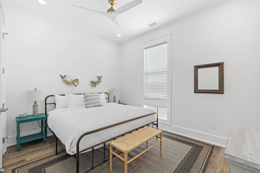 St. George Island, Florida, 32328, United States, 4 Bedrooms Bedrooms, ,4 BathroomsBathrooms,Residential,Active,2006556