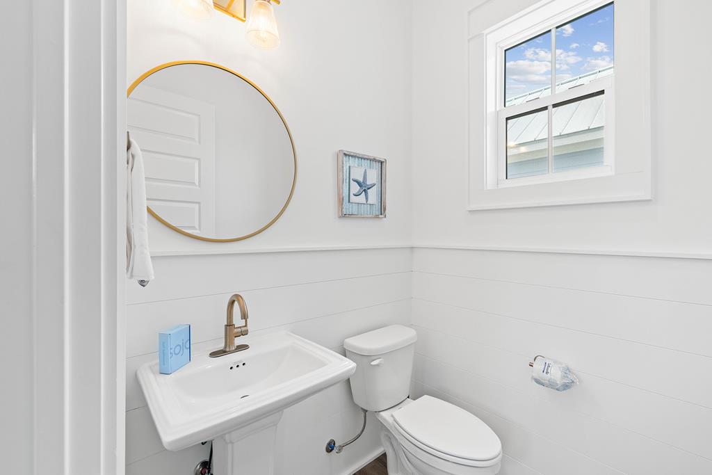 St. George Island, Florida, 32328, United States, 4 Bedrooms Bedrooms, ,4 BathroomsBathrooms,Residential,Active,2006556