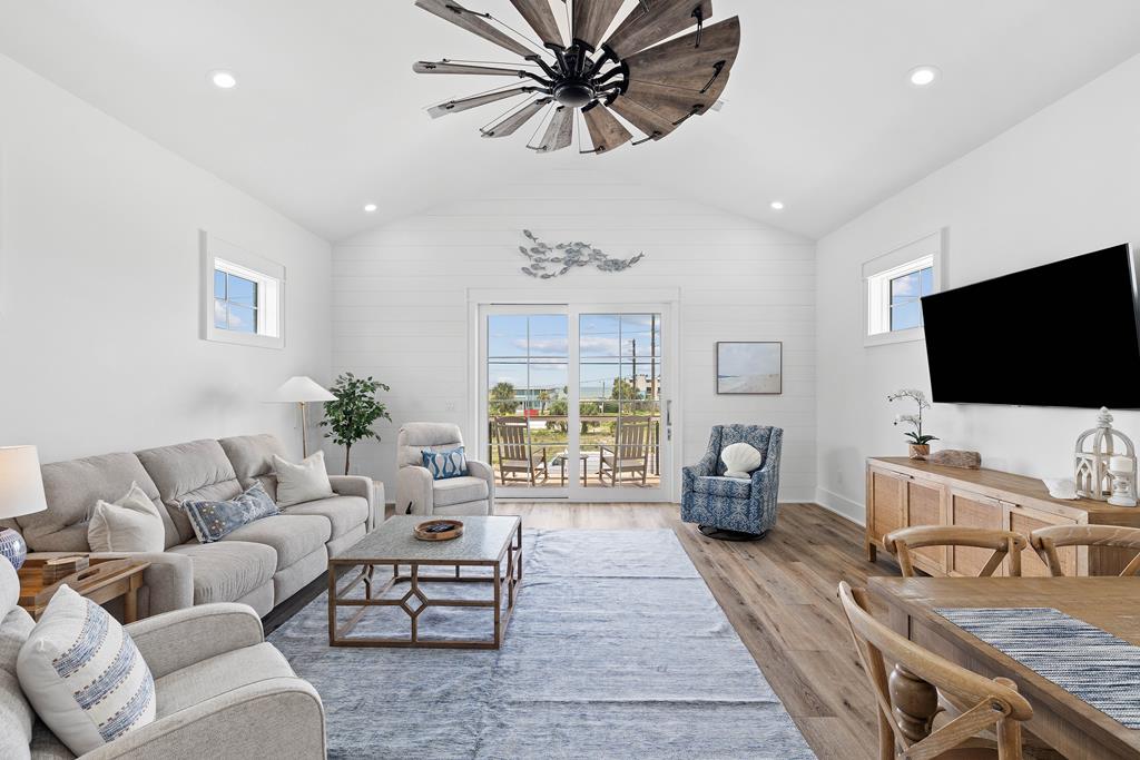 St. George Island, Florida, 32328, United States, 4 Bedrooms Bedrooms, ,4 BathroomsBathrooms,Residential,Active,2006556