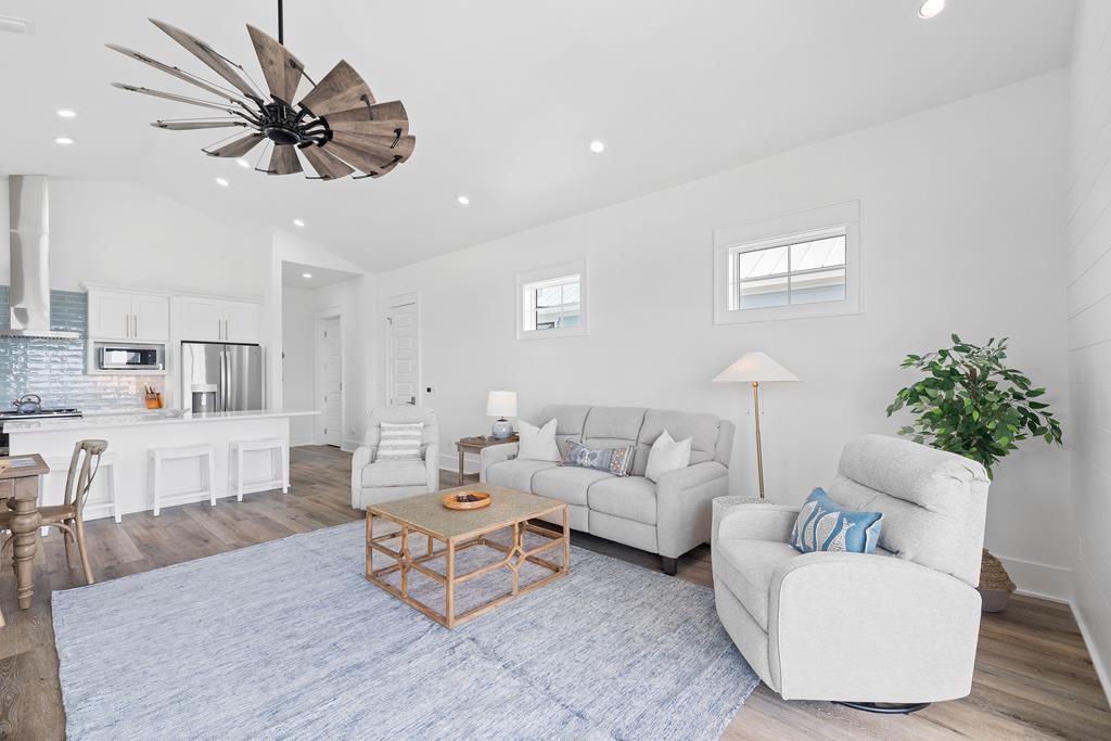 St. George Island, Florida, 32328, United States, 4 Bedrooms Bedrooms, ,4 BathroomsBathrooms,Residential,Active,2006556