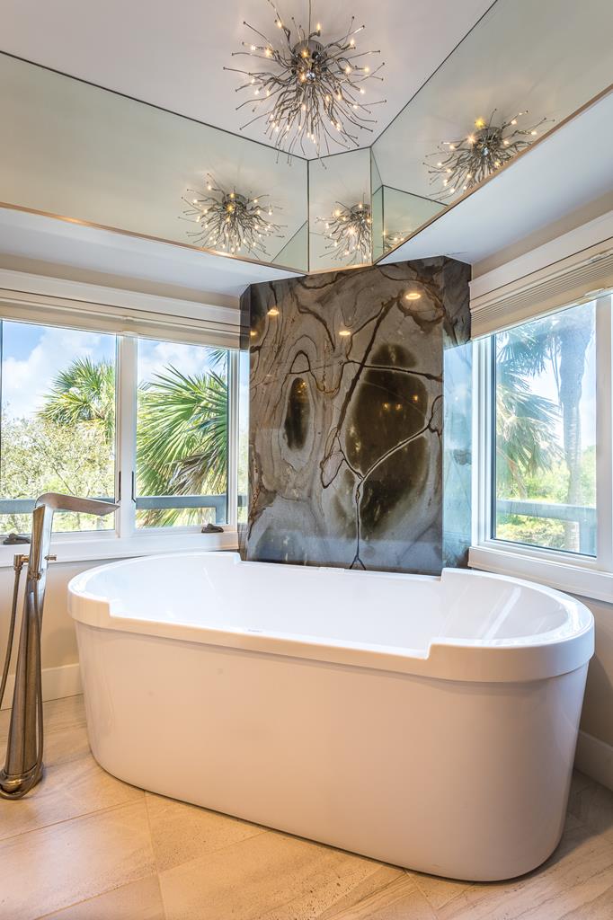 St. George Island, Florida, 32328, United States, 4 Bedrooms Bedrooms, ,5 BathroomsBathrooms,Residential,Active,1834504