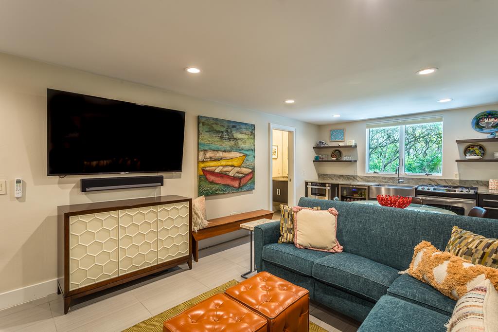 St. George Island, Florida, 32328, United States, 4 Bedrooms Bedrooms, ,5 BathroomsBathrooms,Residential,Active,1834504