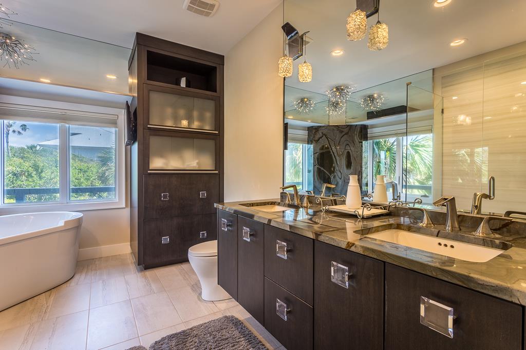 St. George Island, Florida, 32328, United States, 4 Bedrooms Bedrooms, ,5 BathroomsBathrooms,Residential,Active,1834504